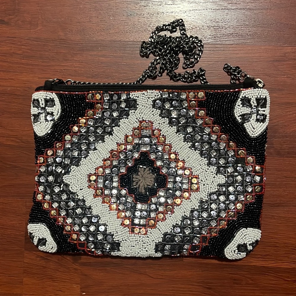 Anti Kraft beaded/sequence clutch.